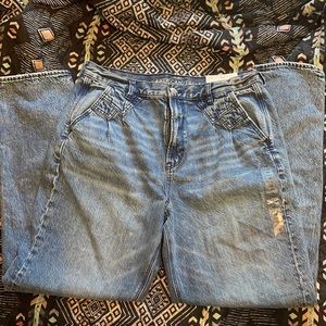 COPY - American Eagle Mom Jeans